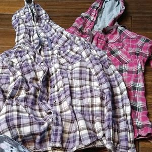 2 carhartt flannels
